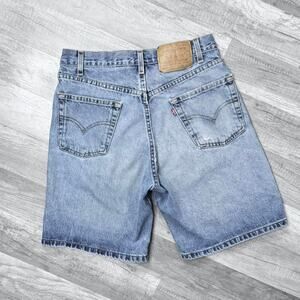 Vintage 90s Levi’s 550 Jean Short Distressed Light Wash 31" Waist